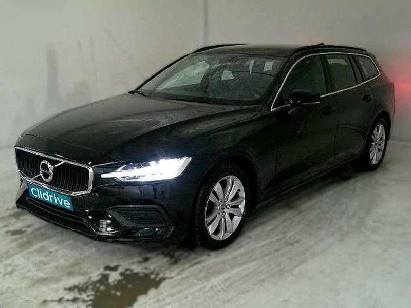 Usado Volvo V60 Momentum 190 CV (139 kW) 2021 Negro Familiar
