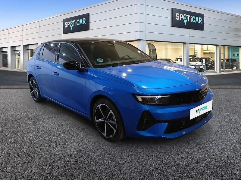 Begagnad Opel Astra 130 HK (95 kW) 2024 Blå Sedan