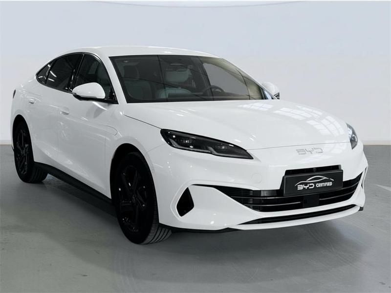 Nuevo BYD Seal Boost 184 CV (135 kW) 2025 Polar white Berlina