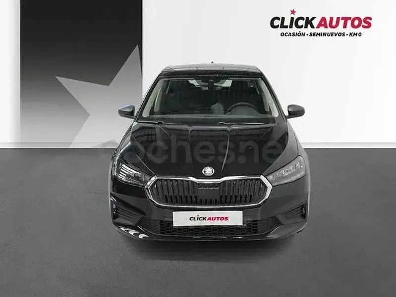Usado Skoda Fabia Essence 95 CV (69 kW) 2025 Negro Utilitario