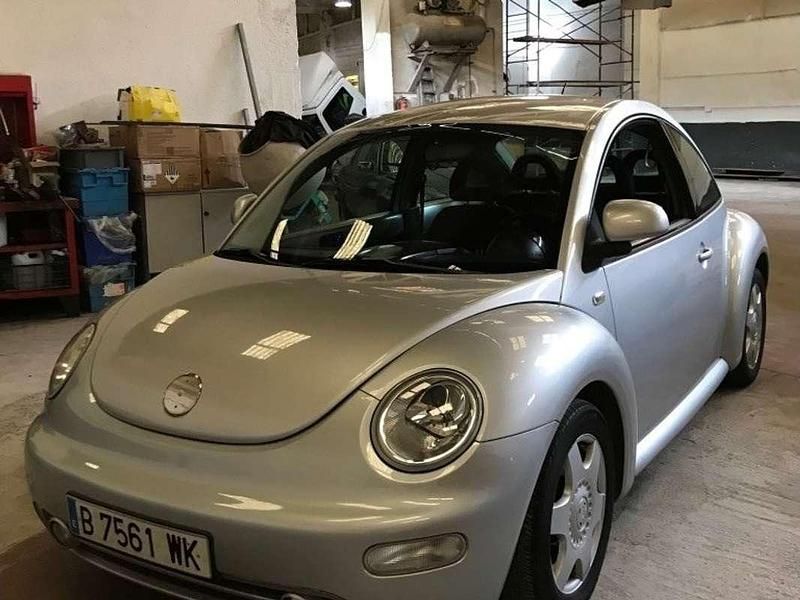 Plateado Usado 2000 VW Beetle Utilitario | 5000 € (Un poco caro) - Imagen 1/4