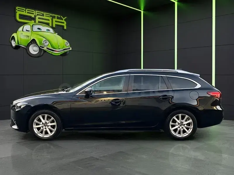 Usado Mazda 6 Style 150 CV (110 kW) 2015 Negro Familiar