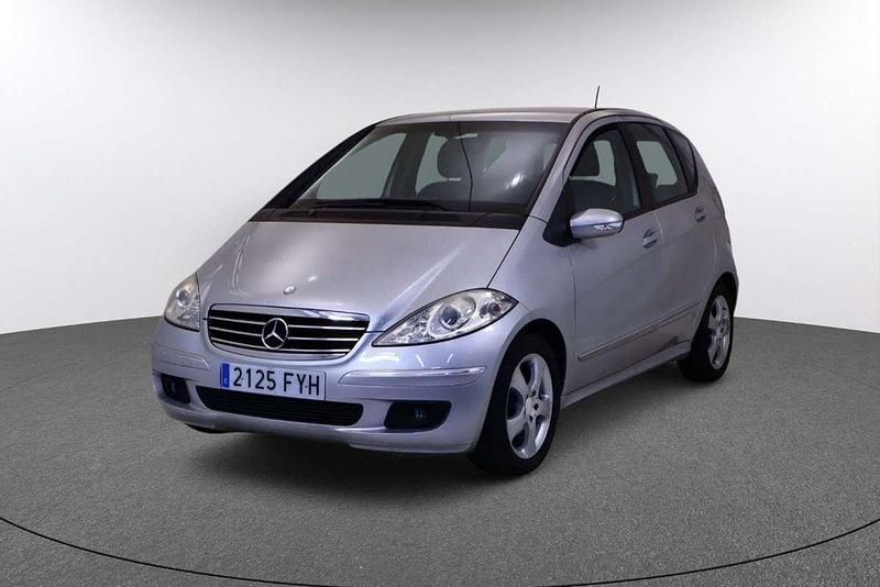 Usado Mercedes A180 Avantgarde 109 CV (80 kW) 2007 Plata Utilitario