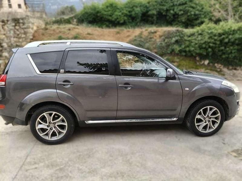 Usado Citroën C-Crosser Exclusive 156 CV (114 kW) 2009 Gris SUV
