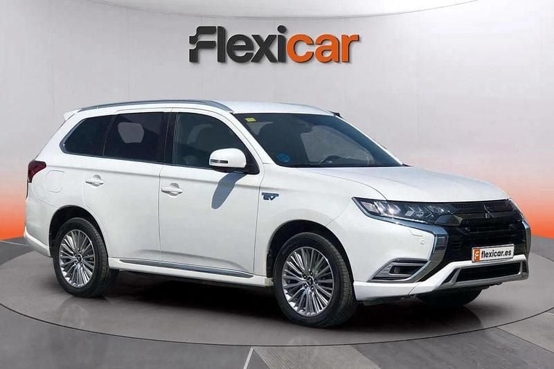Blanco Usado 2018 Mitsubishi Outlander P-HEV | 17.690 € (Buen precio) - Imagen 1/4