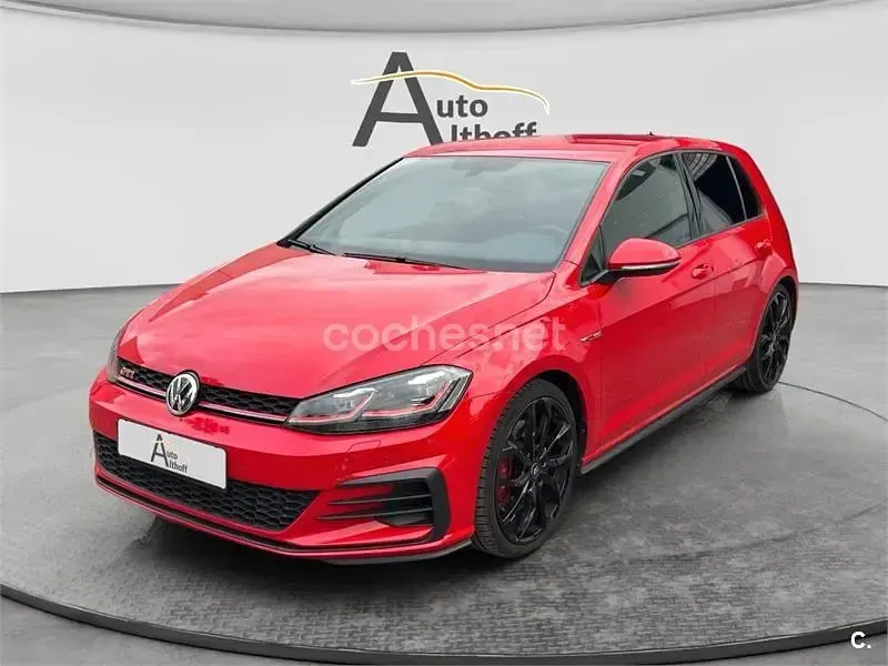 Usado VW Golf VIII GTI 245 CV (180 kW) 2020 Rojo Berlina