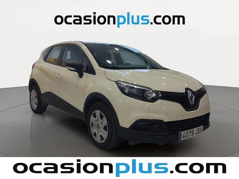 Usado Renault Captur Life 90 CV (66 kW) 2016 Beige SUV
