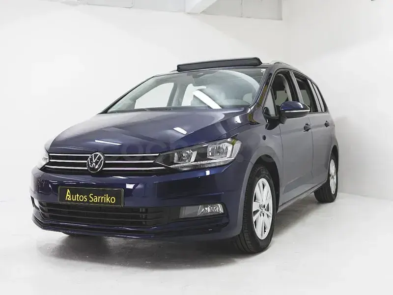 Usado VW Touran Life 150 CV (110 kW) 2025 Azul Monovolumen
