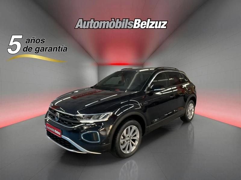 Negro Usado 2024 VW T-Roc Life SUV | 25.990 € (Buen precio) - Imagen 1/4