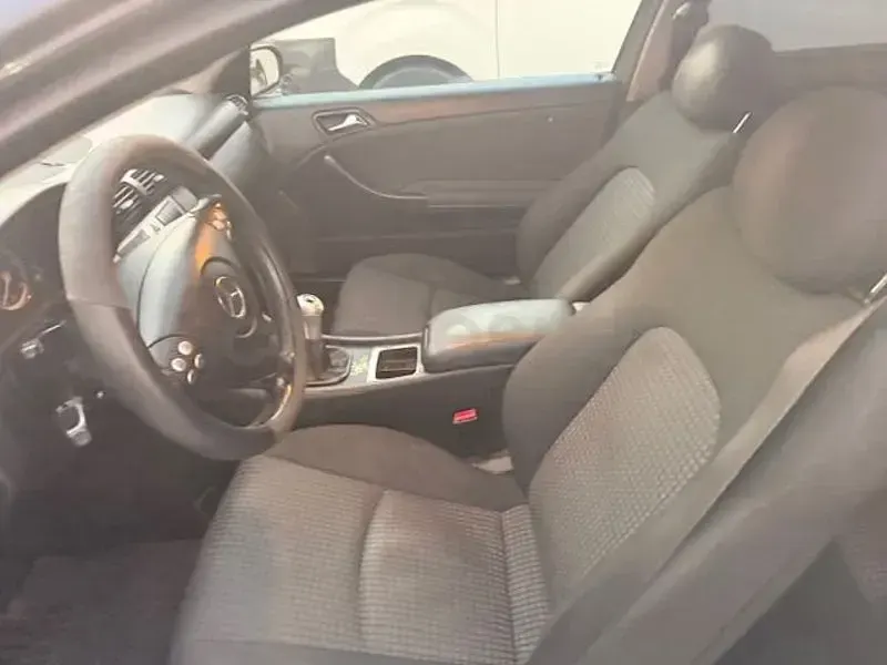 Usado Mercedes C200 Sport Edition 122 CV (89 kW) 2005 Azul Berlina