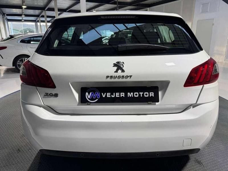 Begagnad Peugeot 308 SW Active 99 HK (72 kW) 2020 Vit Kombi