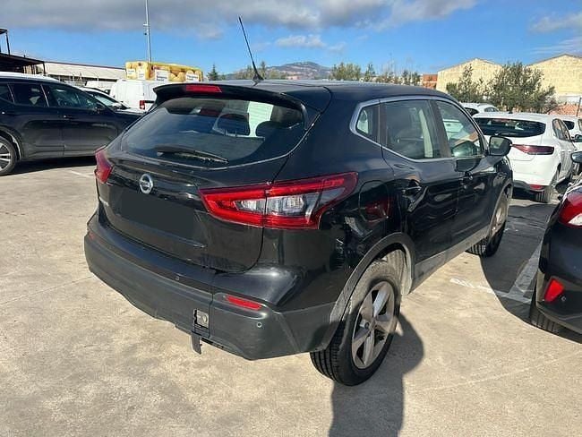 Usado Nissan Qashqai Acenta 116 CV (85 kW) 2020 Negro SUV