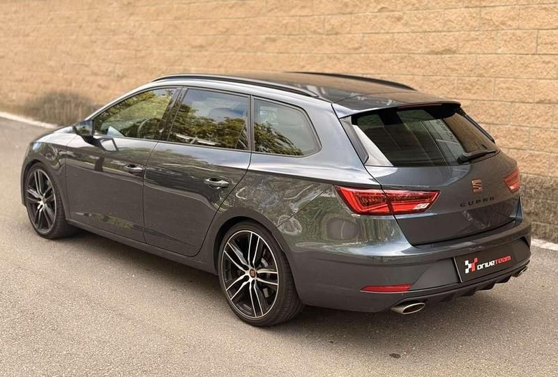 Usado Seat Leon ST CUPRA 290 CV (213 kW) 2020 Gris Familiar