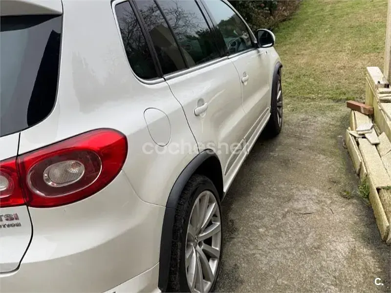 Usado VW Tiguan R-line 200 CV (147 kW) 2010 Blanco SUV