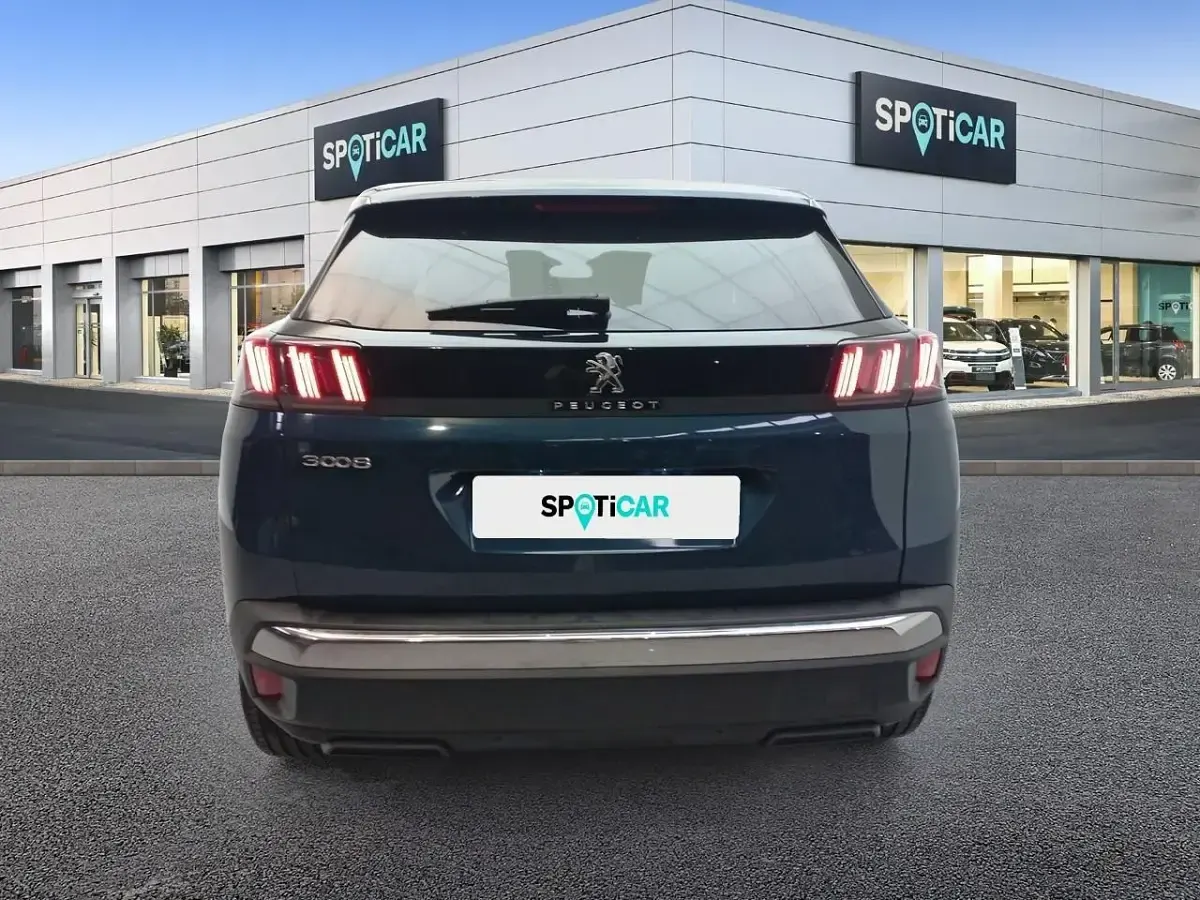 Usado Peugeot 3008 Allure 130 CV (95 kW) 2024 Azul SUV