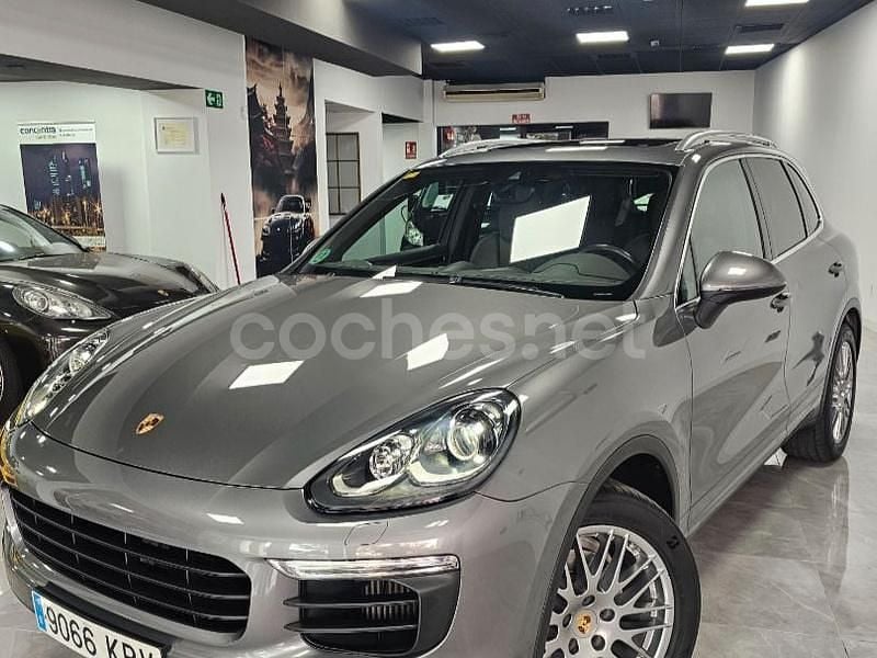 Gris / plata Usado 2015 Porsche Cayenne SUV | 29.999 € (Precio justo) - Imagen 1/4