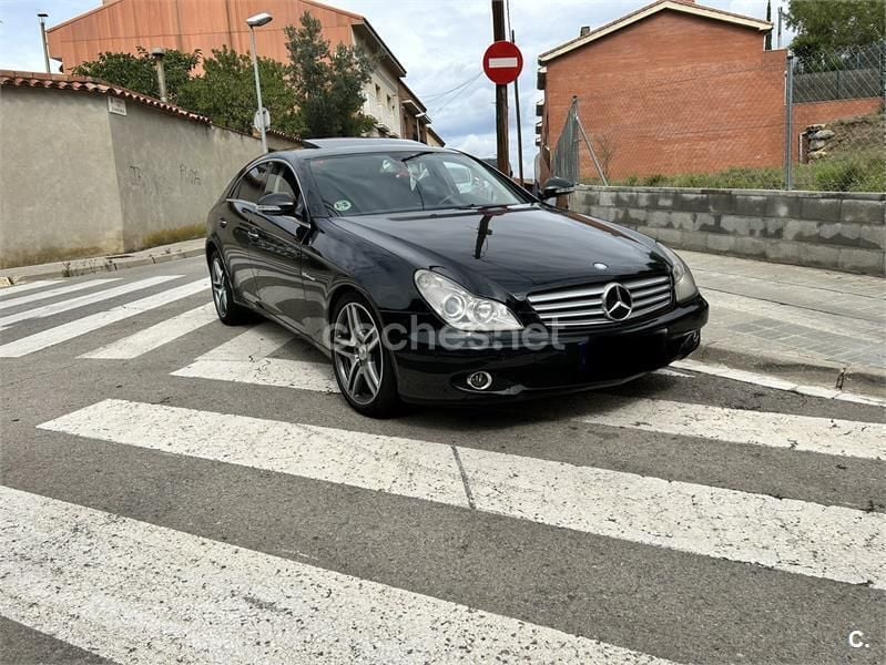 Negro Usado 2007 Mercedes CLS320 Berlina | 7950 € (Buen precio) - Imagen 1/4