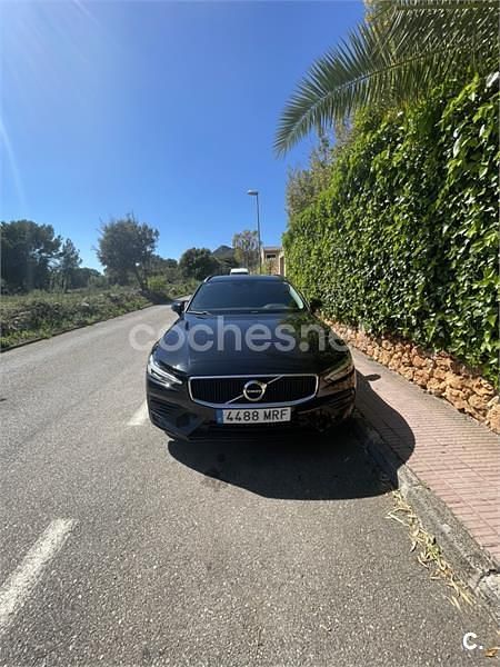 Usado Volvo V60 Kinetic 150 CV (110 kW) 2019 Negro Familiar