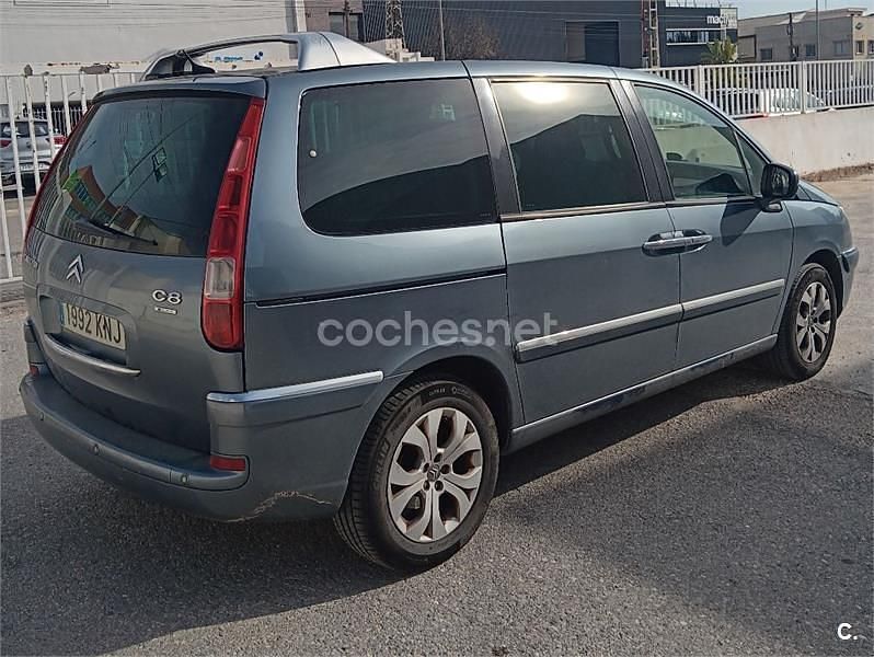 Usado Citroën C8 Exclusive 138 CV (101 kW) 2010 Gris / plata Monovolumen