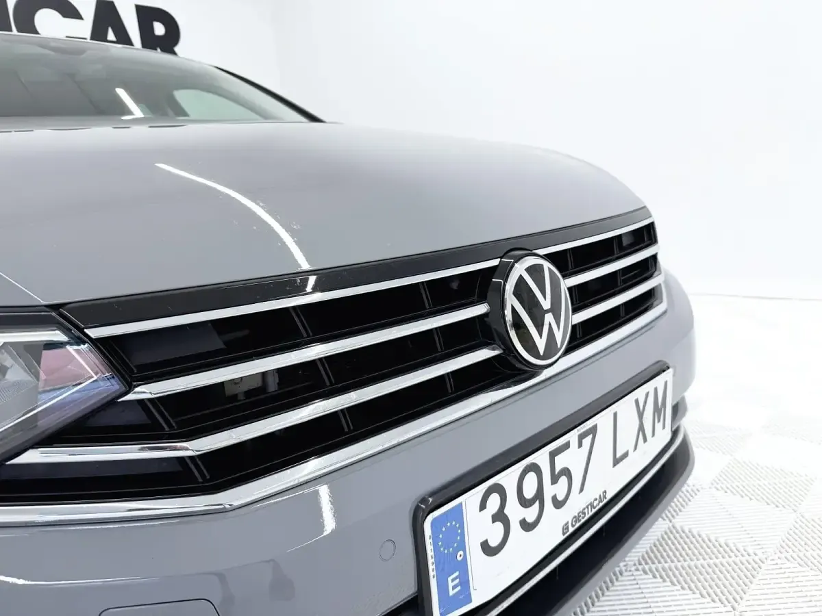 Usado VW Passat Executive 150 CV (110 kW) 2022 Familiar