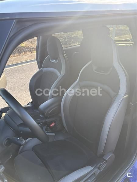 Usado Mini John Cooper Works 231 CV (169 kW) 2020 Azul Utilitario