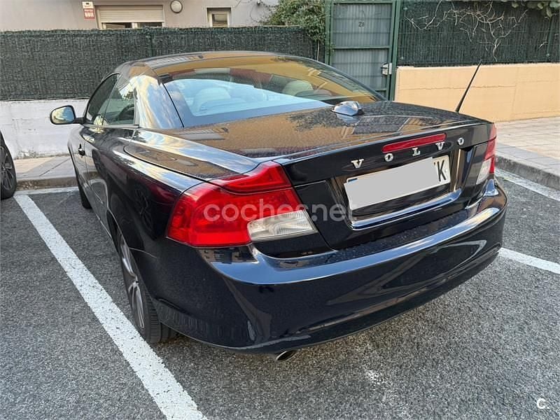 Usado Volvo C70 Momentum 177 CV (130 kW) 2010 Azul Descapotable