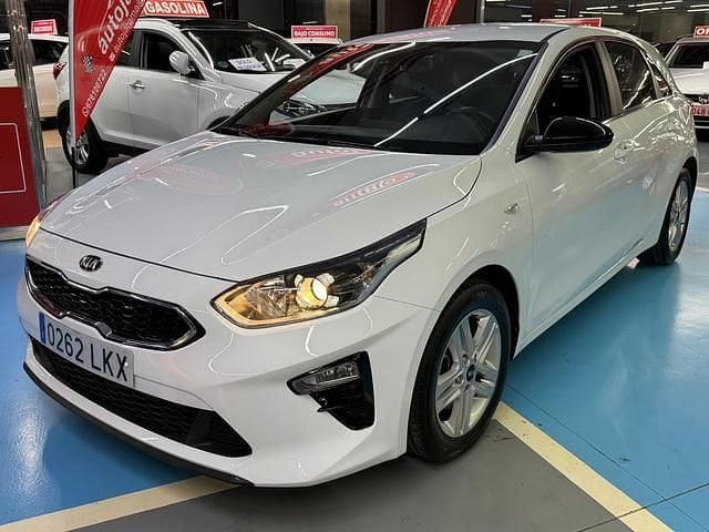 Usado Kia Ceed 120 CV (88 kW) 2020 Blanco Utilitario