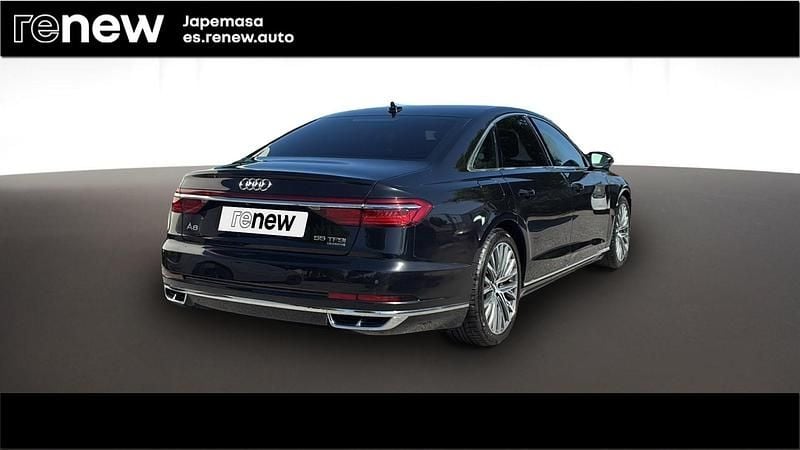 Usado Audi A8 Ambiente 340 CV (250 kW) 2018 Negro brillante Berlina