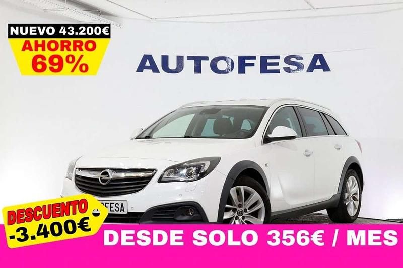 Usado Opel Insignia Country Tourer S 170 CV (125 kW) 2016 Blanco Familiar