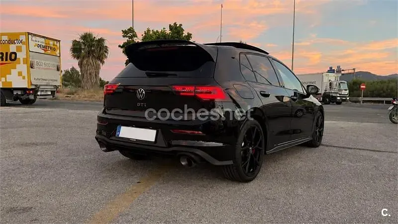 Usado VW Golf VIII GTI Clubsport 301 CV (221 kW) 2024 Negro Berlina