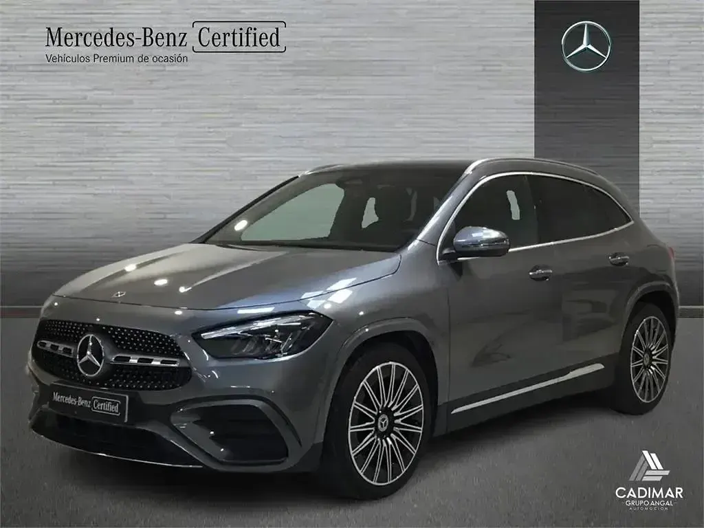 Usado Mercedes GLA200 150 CV (110 kW) 2025 Gris SUV