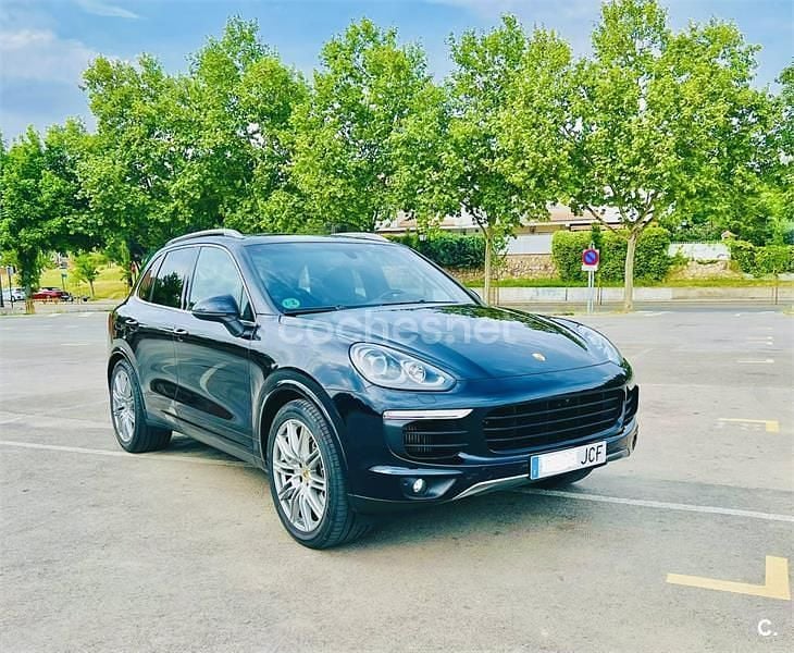 Käytetty Porsche Cayenne 262 HP (192 kW) 2015 Sininen Katumaasturi