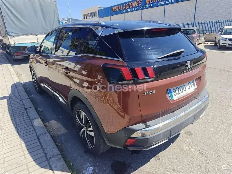 Usado Peugeot 3008 GT-line 150 CV (110 kW) 2017 Marrón SUV