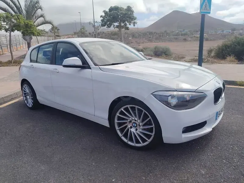 Usado BMW 116 Efficient Dynamics 116 CV (85 kW) 2015 Blanco Utilitario