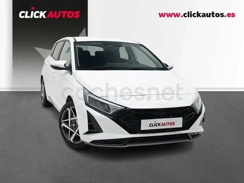 Usado Hyundai i20 100 CV (73 kW) 2025 Blanco Utilitario