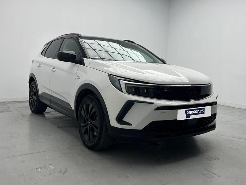 Usado Opel Grandland X GS Line 225 CV (165 kW) 2022 Blanco SUV