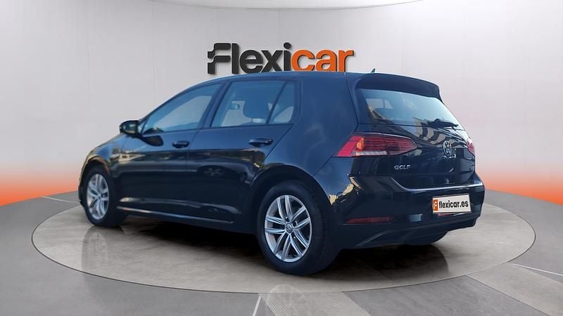 Usado VW Golf VII Advance 131 CV (96 kW) 2020 Negro Berlina