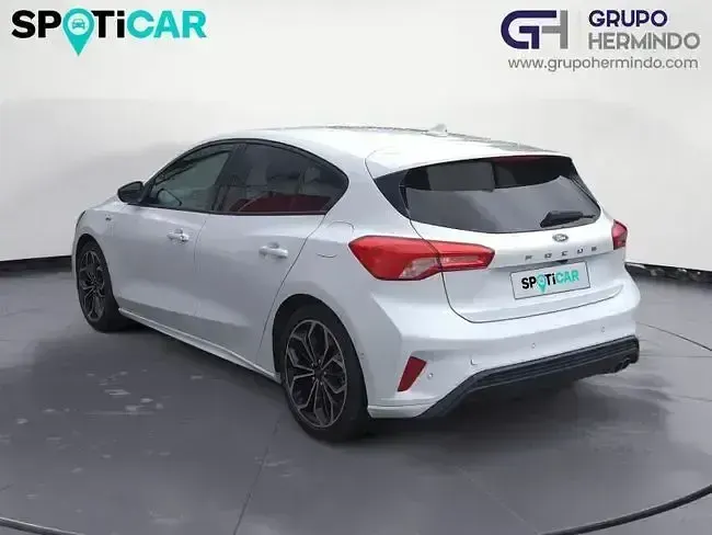 Usado Ford Focus ST-Line 125 CV (91 kW) 2020 Blanco Berlina
