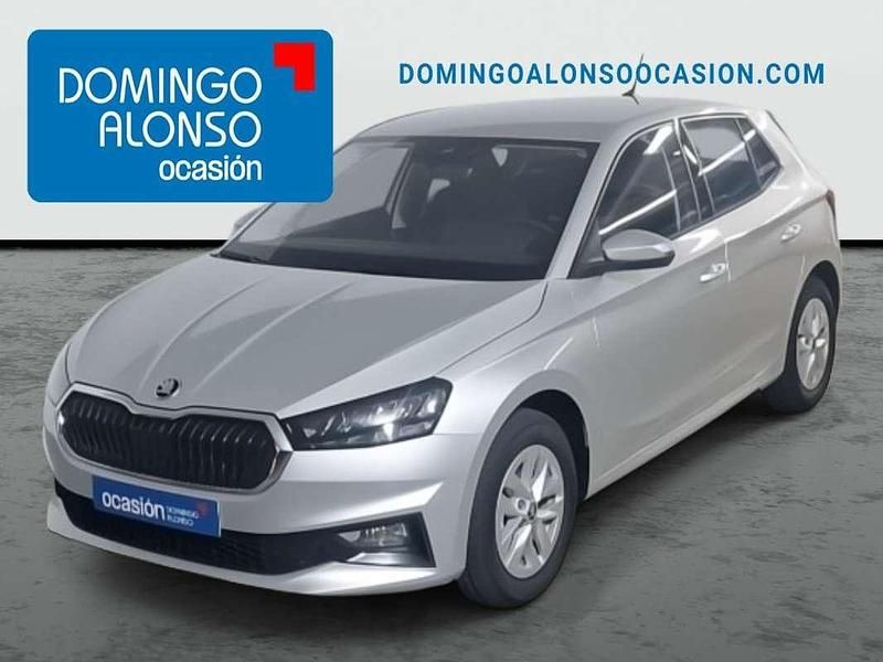 Plateado Nuevo 2025 Skoda Fabia Selection Berlina | 15.990 € (Super precio) - Imagen 1/2