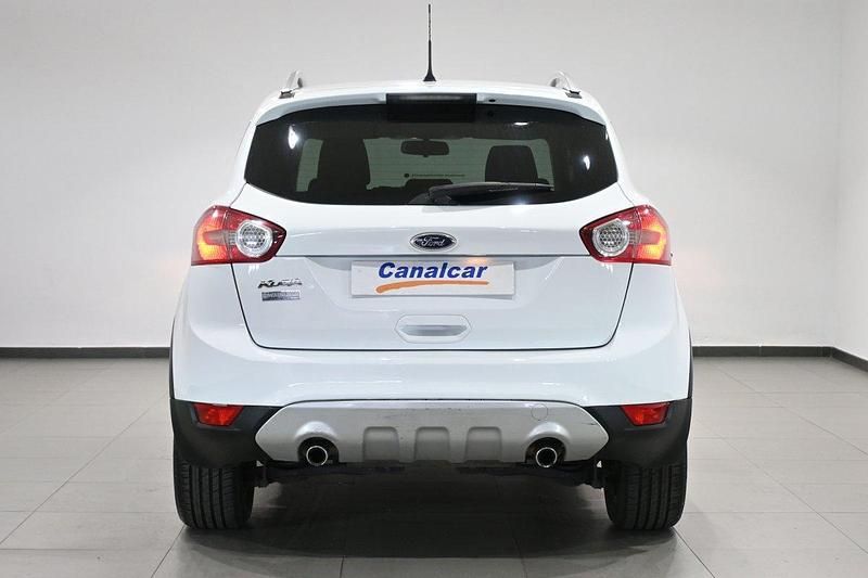 Usado Ford Kuga Trend 140 CV (102 kW) 2011 Blanco SUV