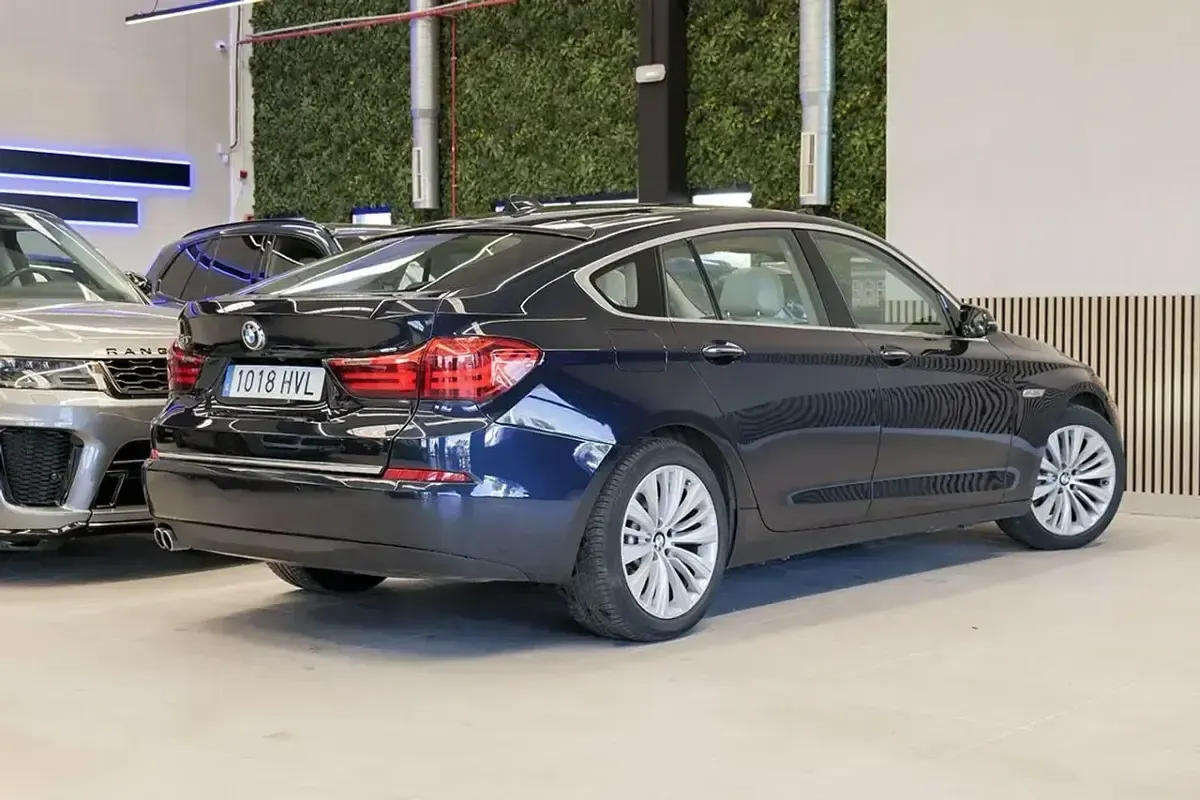 Usado BMW 520 Gran Turismo Comfort Edition 184 CV (135 kW) 2014 Azul Berlina