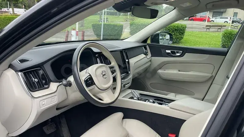 Usado Volvo XC60 Inscription 197 CV (144 kW) 2021 Negro SUV