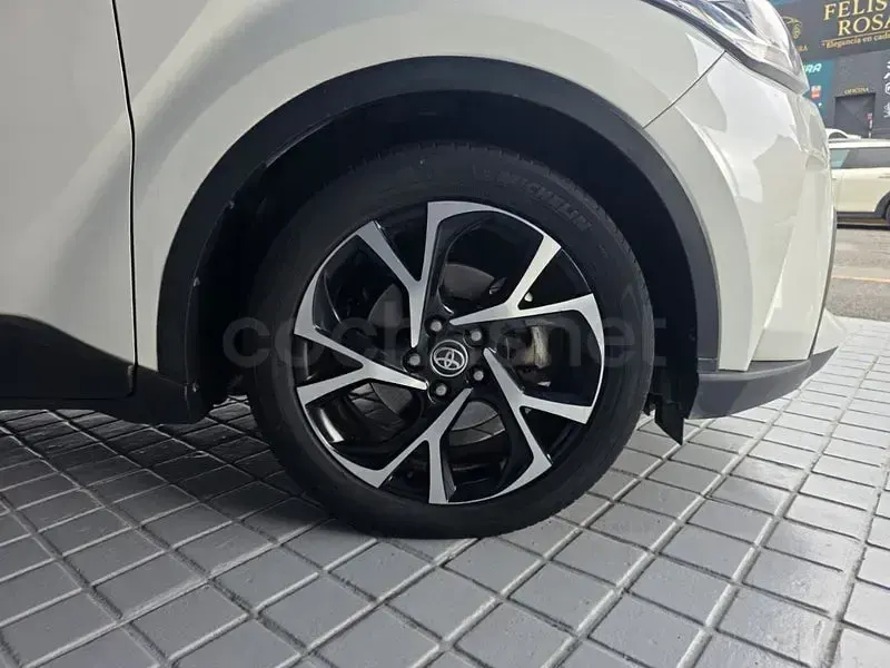 Usado Toyota C-HR Advance 184 CV (135 kW) 2022 Blanco SUV