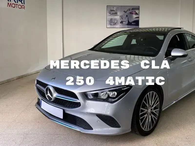 Usado Mercedes CLA250 224 CV (164 kW) 2022 Gris / plata Coupe