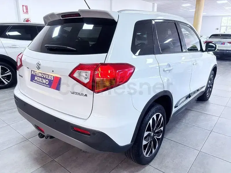 Usado Suzuki Vitara GL 120 CV (88 kW) 2015 Blanco SUV