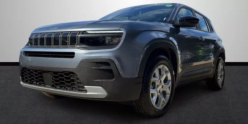 Usado Jeep Avenger EV Altitude 114 kW (156 CV) 2023 Rojo SUV