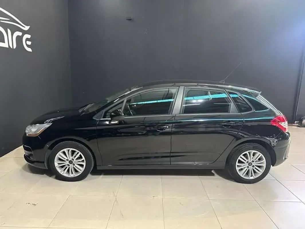 Usado Citroën C4 Attraction 95 CV (69 kW) 2014 Negro Utilitario