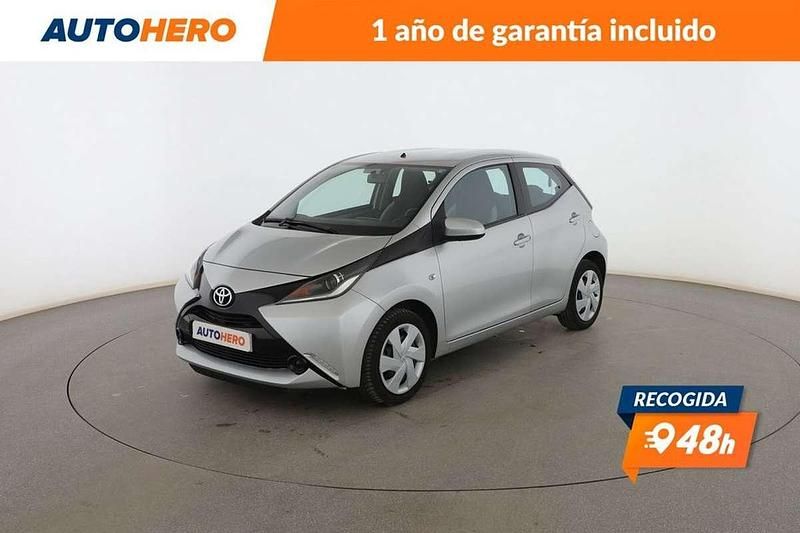 Gris Usado 2017 Toyota Aygo X-play Utilitario | 9999 € (Precio justo) - Imagen 1/3