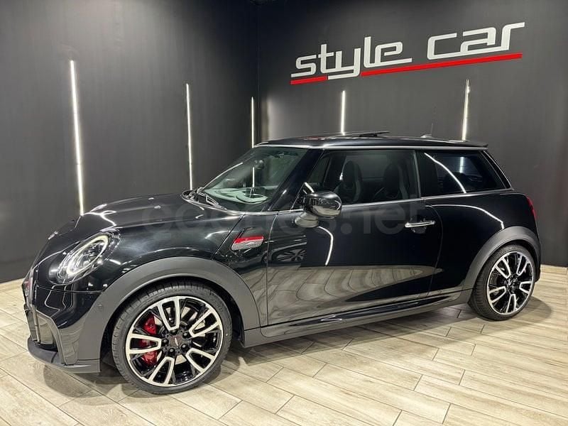 Usado Mini John Cooper Works 231 CV (169 kW) 2024 Negro Utilitario