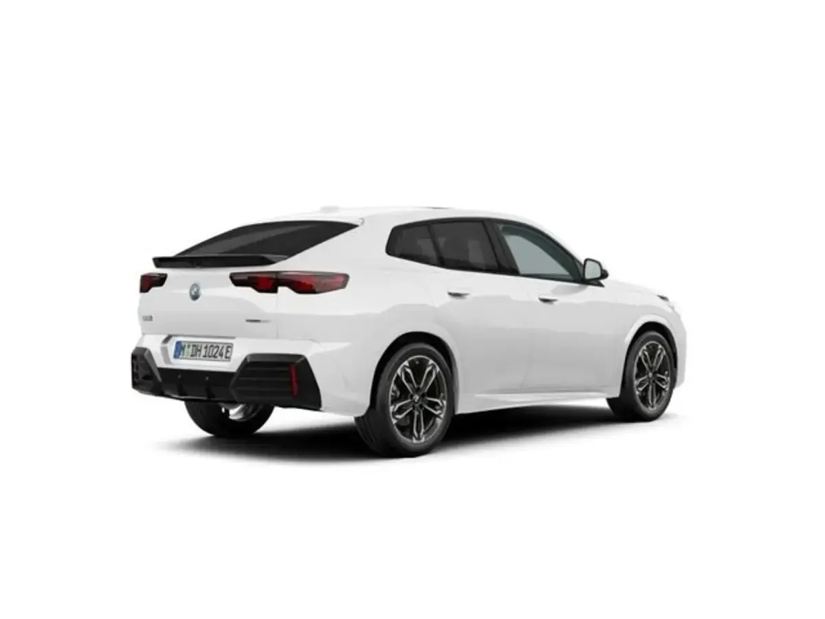 Usado BMW iX2 Comfort Edition 150 kW (204 CV) 2025 Blanco SUV